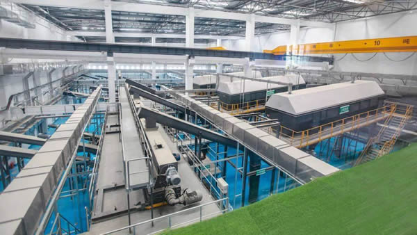 Projeto de triagem de resíduos na China