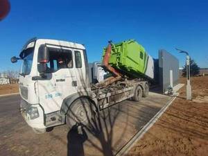 Equipamento inteligente móvel de compactação de resíduos em Yantai, na província de Shandong, China