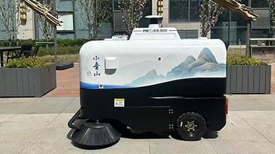 Varredora de rua autônoma