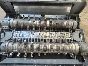 Triturador secundário de eixo duplo