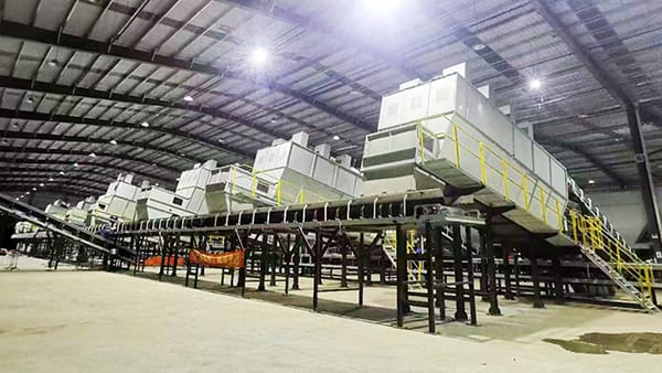 Sistema de tratamento de resíduos de aterros sanitários